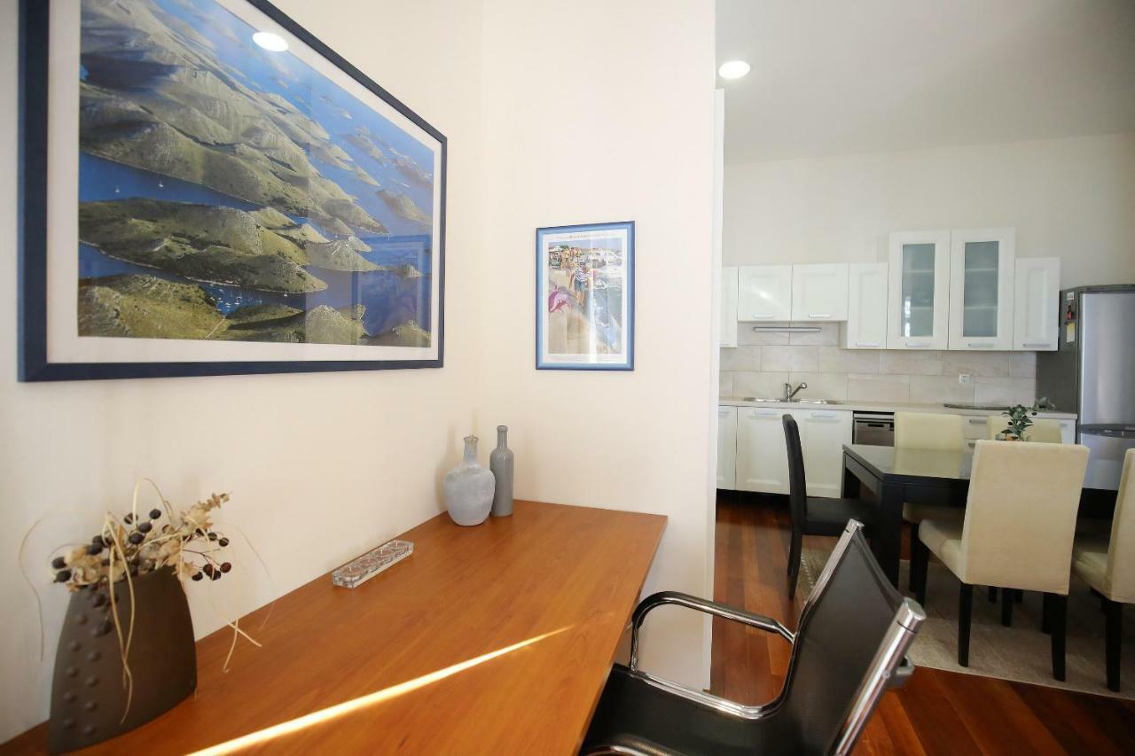 Seafront Beach Apartment - Directly At The Beach Задар Екстериор снимка